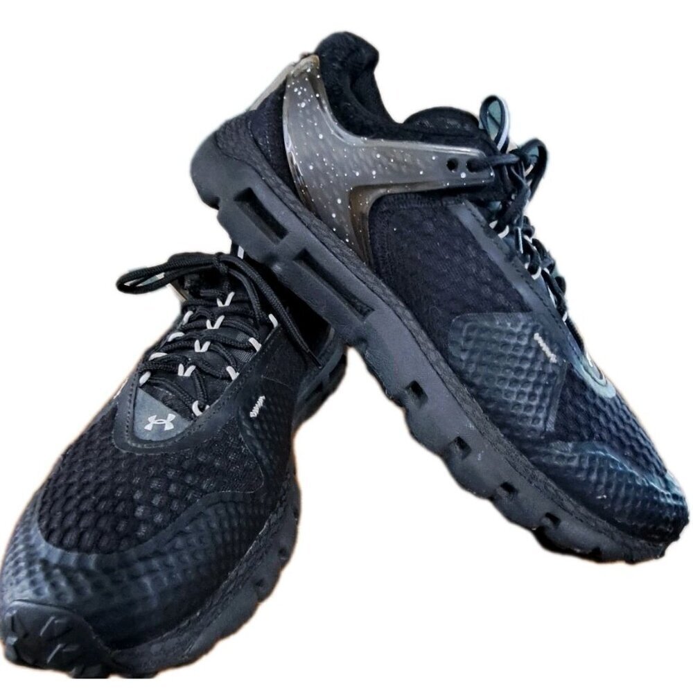 Under Armour Men's 8.5 Low Cut Michelin Sole HOVR Black Athletic Shoes